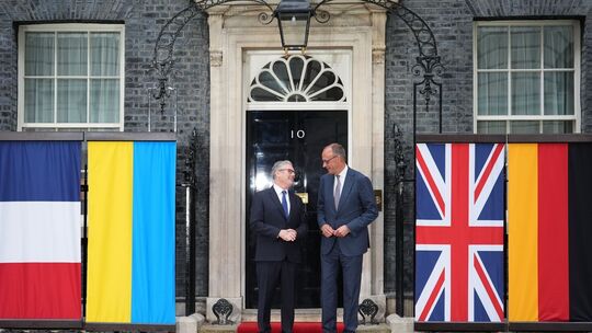 Ukraine-Krieg - Treffen von Starmer, Merz, Macron und Selenskyj Ukraine-Krieg - Treffen von Starmer, Merz, Macron und Selenskyj