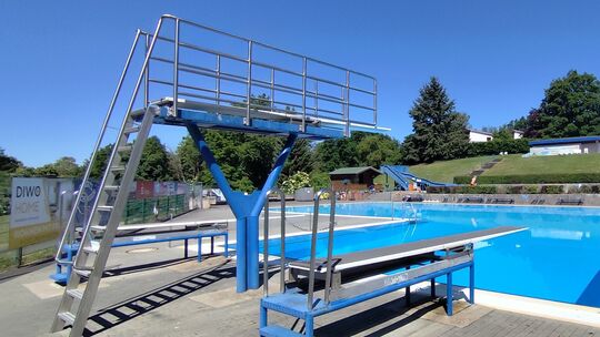 Der Badeunfall im Freibad Birlenbach liegt bereits über zwei Wochen zurück, beschäftigt aber weiterhin viele Menschen.
