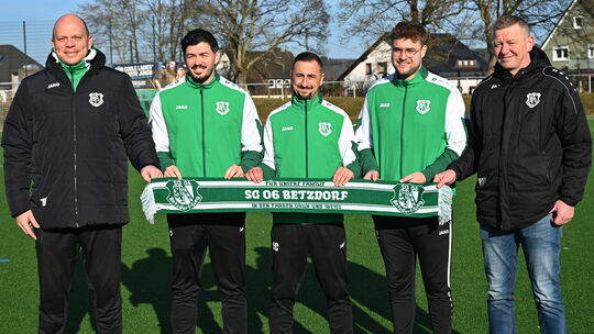 Aus drei mach zwei: Entgegen der eigentlichen Planung scheidet Enis Caglayan (Mitte) doch aus dem Trainerteam der SG 06 Betzdorf