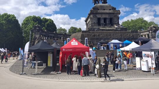 Kaiserwetter herrschte auf der Ausbildungsmesse Azubispots am Deutschen Eck in Koblenz.