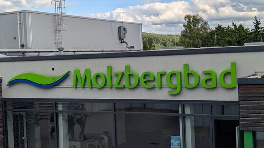 Immer wieder kam es in der Vergangenheit zu Schließungen des Molzbergbads aufgrund störanfälliger Technik.