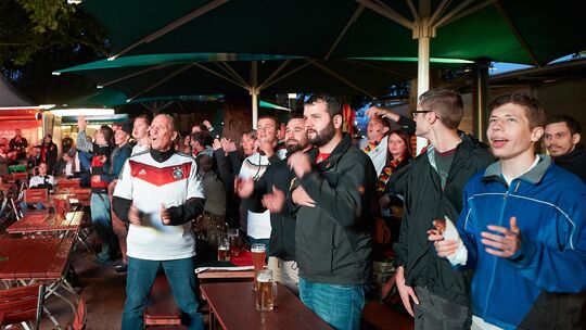 Unter anderem am Deutschen Eck rollt der Ball auch in diesem Jahr zum Public Viewing. Unsere Redaktion hat zusammengetragen, wo
