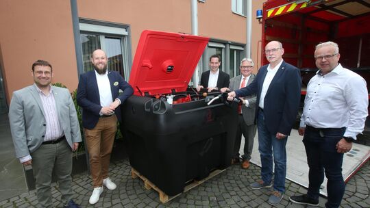 Zur Notfall-Ausrüstung der VG Vallendar gehört diese Notfall-Tankstelle. Damit sollen bei Stromausfall, wenn auch Tankstellen au