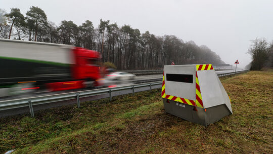 Die VG-Verwaltung Birkenfeld hat auf Antrag der Freien Wähler geprüft, ob eine kommunale Geschwindigkeitsüberwachung – beispiels Die VG-Verwaltung Birkenfeld hat auf Antrag der Freien Wähler geprüft, ob eine kommunale Geschwindigkeitsüberwachung – beispiels