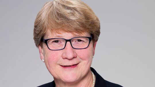 Stadtbürgermeisterin Sabine Willwacher findet klare Worte nach dem Angriff einer achtköpfigen Männergruppe auf ein Pärchen in ei