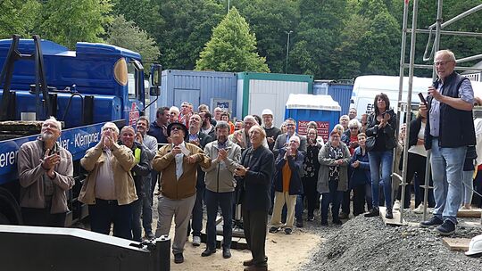 Das Richtfest des „Kompetenzzentrums für Pflege und Wohnen“ in Herrstein hatte den Beifall der vielen Gäste verdient.