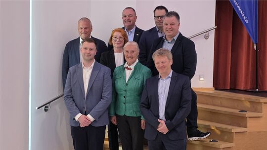 Das neue Präsidium des Sportbundes Rheinland, hintere Reihe von links: Michael Maxheim, Thomas Hombach. Mittlere Reihe von links