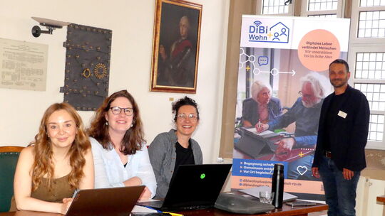 Die drei Frauen von der Medienanstalt Rheinland-Pfalz, Nicole Damer, Nicola Graf und Siglinde Bröder (von links), hatten einiges