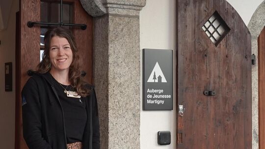 Die kleine, aber feine Jugendherberge Martigny ist im perfekt renovierten Maison de l’Horologe untergebracht und wird von der sy