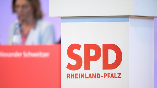 Arbeitet die SPD in Rheinland-Pfalz ihre Wahlniederlage wirklich auf? Wenn ja: Was folgt dann daraus? So lässt sich im Kern die