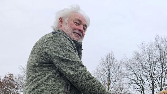 Helmut Aulenbach ist seit Mai wieder Ortsbürgermeister in Elchweiler, dabei war der 72-Jährige bereits zurückgetreten.