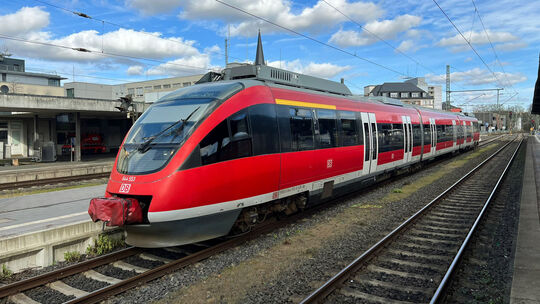 Bereits ab Februar 2024 sorgten drei Talent-Triebwagen der Baureihe 644 bei der Lahn-Eifel-Bahn zeitweise für mehr Kapazität. Di