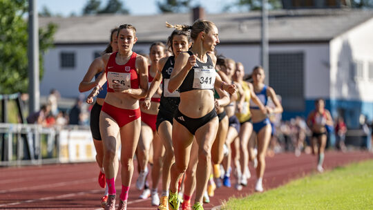 Lucie Biehl (Startnummer 536) steigerte bei der Laufgala in Pfungstadt ihre persönliche Bestzeit über 1500 Meter auf 4:32,00 Min Lucie Biehl (Startnummer 536) steigerte bei der Laufgala in Pfungstadt ihre persönliche Bestzeit über 1500 Meter auf 4:32,00 Min
