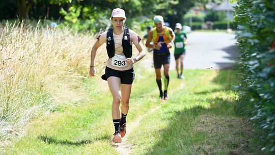 Gut gerüstet geht es auf die Strecke, wenn der TV Jahn Eitelborn zum Traillauf „Rund um die Sporkenburg" Neuhäusel. Am Samstag s Gut gerüstet geht es auf die Strecke, wenn der TV Jahn Eitelborn zum Traillauf „Rund um die Sporkenburg" Neuhäusel. Am Samstag s