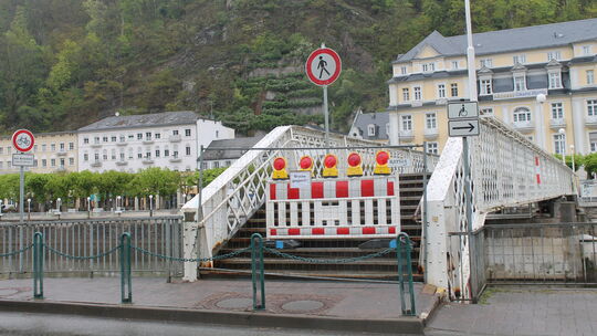 Im April musste die Kurbrücke gesperrt werden, nun stehen erste Schritte zur Reparatur des Bauwerks an.