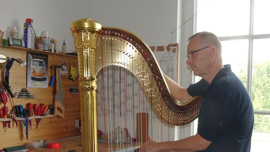 In der Werkstatt lebt Dieter Hitz seinen Beruf mit Leidenschaft.