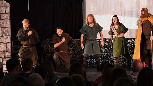 Die American Drama Group Europe bot im Rahmen des Idar-Obersteiner Theatersommers die Inszenierung von William Shakespeares kürz