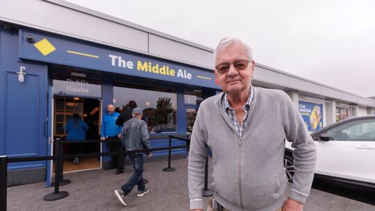 Eröffnung der Lidl-Kneipe „The Middle Ale“ Eröffnung der Lidl-Kneipe „The Middle Ale“