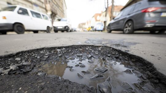 Die Straßen im Kreis haben es bitter nötig. Eine Finanzspritze zur Straßensanierung könnte aus dem Sondervermögen des Bundes kom