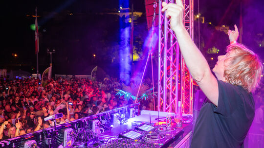 DJ Dominik Eulberg hätte eigentlich am Freitag bei Electronic Wine in Koblenz aufgelegt, doch da musste das Festival abgebrochen