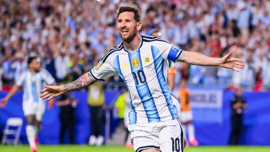Lionel Messi Lionel Messi