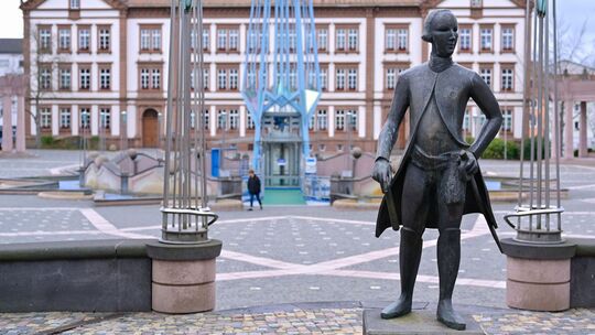 Die angespannte Haushaltslage beschränkt den Spielraum der Stadt.