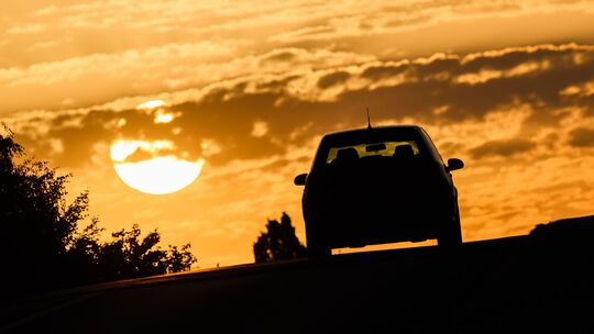 Mit einer Klimaanlage im Auto wird die Fahrt auch bei Hitze erträglich.