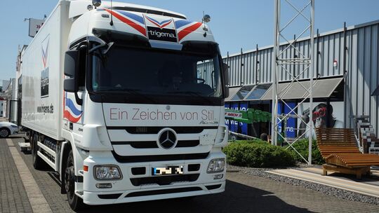 Schon am vergangen Freitag sah es in der neuen Trigema-Filiale so aus, als könnte jeden Moment eröffnet werden. Ganz so schnell