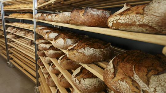 Brot, Brot und Brot - soweit das Auge reicht. Dieses Bild lässt sich wunderbar mit der Bäckerei-Situation in Emmelshausen vergle