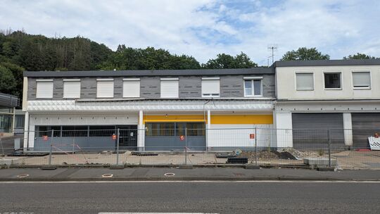 Von der Tankstelle ist nicht viel übrig.