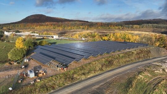 Der Solarpark Boden-Pletschmorgen: Dort plant Maxwäll seinen ersten Batteriegroßspeicher.