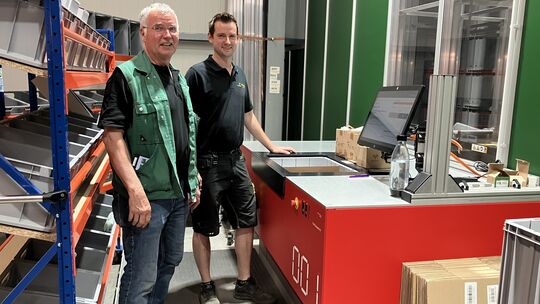 Vater und Sohn: Arnd (links) und Sebastian Schenkelberg arbeiten in ihrem Unternehmen Hand in Hand für die Zukunft. Die ältere G