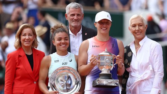 Chris Evert und Martina Navratilova bei den French Open 2024