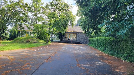 Dieser Platz im Koblenzer Stadtteil Bubenheim soll, geht es nach der Stadt, in einigen Jahren ganz anders aussehen.