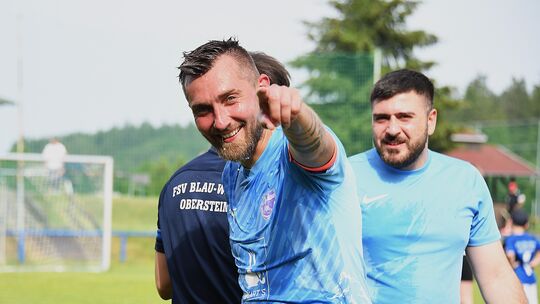 Eugen Karpunov vom FSV Blau-Weiss Idaar-Oberstein scheint es anzuzeigen: Aufsteigen ist in der bevorstehenden Saison so leicht u