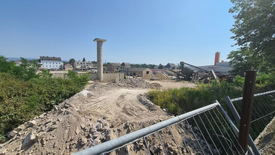 Das Wohnbauprojekt Urmitz-Bahnhof Mitte wird wie geplant fortgeführt, einige Untersuchungsergebnisse stehen aber noch aus.