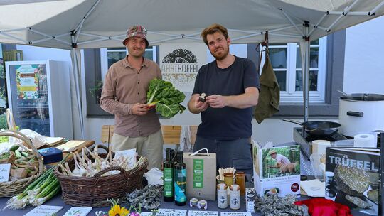 Trüffel und viele weitere regionale Produkte für die Haute Cuisine gab es an diesem Stand zu erstehen.