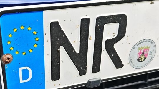 Rund 155.000 Fahrzeuge tragen "NR" im Kennzeichen. Vor 70 Jahren wurden die Buchstabenkennungen eingeführt. Für kurze Zeit sollt