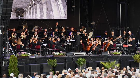 Zwei Tage lang waren die Open-Air-Konzerte im Steinbruch Juchem sehr gut besucht. Am Samstag zog es an die 1900 Gäste nach Niede