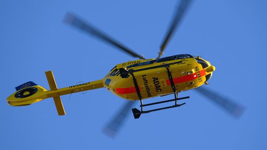 Wegen eines medizinischen Notfalls musste ein Rettungshubschrauber in der Koblenzer City landen.