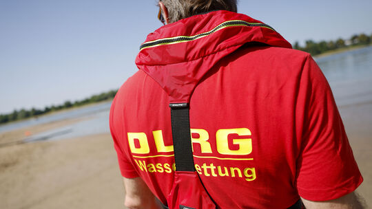 Die Deutsche Lebens-Rettungsgesellschaft (DLRG) hat eine traurige Bilanz allein vom vergangenen Wochenende ziehen müssen: Deutsc