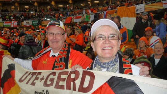Ute und Gerd Conzelmann aus Hintertiefenbach in Südafrika zur WM 2010.