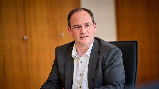 Ingo Schneider ist der Kultur- und Bildungsdezernent der Stadt Koblenz.