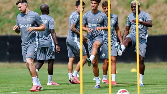 Fußball: Bundesliga, Trainingsauftakt SV Elversberg