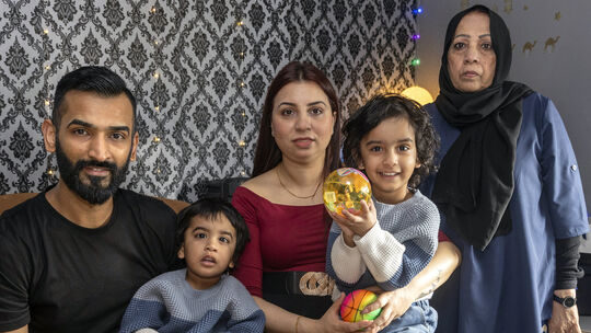 Familie Khokhar und Mutter Rukhsana Kausar hoffen, dass der Termin am Verwaltungsgericht Trier für sie so ausgeht, dass sie in D