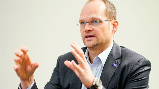 Dirk Elvermann Dirk Elvermann