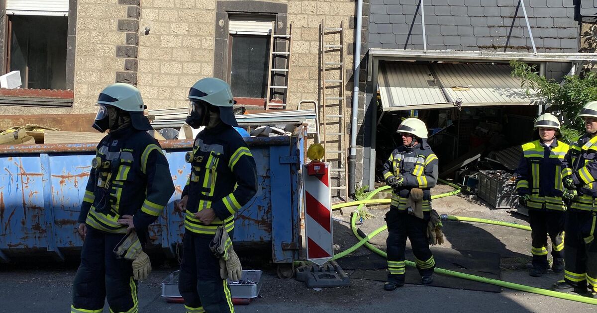 Großeinsatz der Feuerwehren: Brand in Ettringen: Fünf Gebäude betroffen