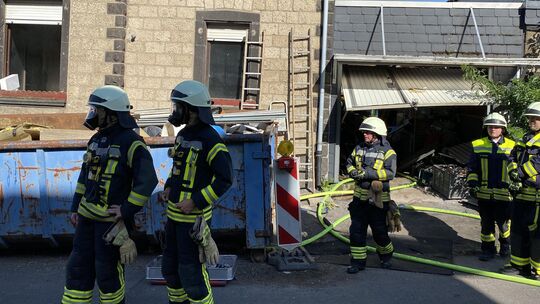 Großeinsatz von 60 Feuerwehrkräften in Ettringen am Samstagnachmittag.
