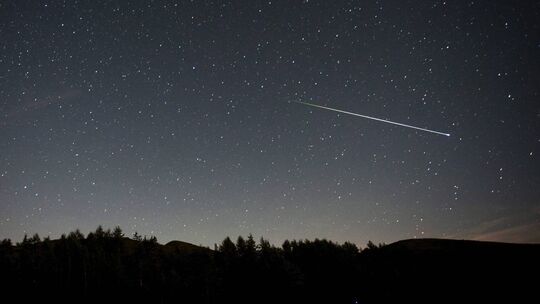 In der Nacht vom 12. auf 13. August werden die meisten Sternschnuppen aus dem Meteorstrom der Perseiden am Himmel aufleuchten. (