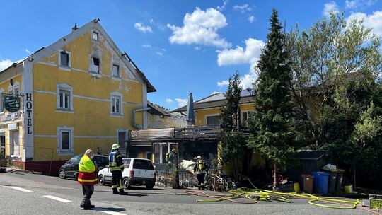Nachdem es vergangenen Mittwoch zum dritten Mal in einem ehemaligen Hotel in Bruchertseifen gebrannt hat, wurde seitens des Krei